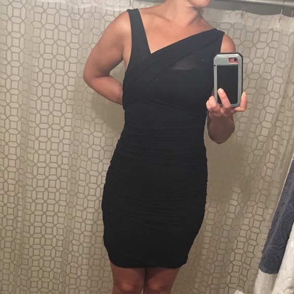 Perfect LBD Express black runched dress - Picture 6 of 6
